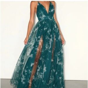 Lulus elegant moment dress maxi green / blue